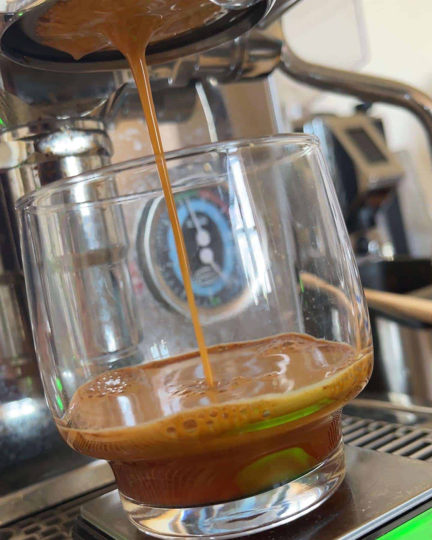 espresso pour