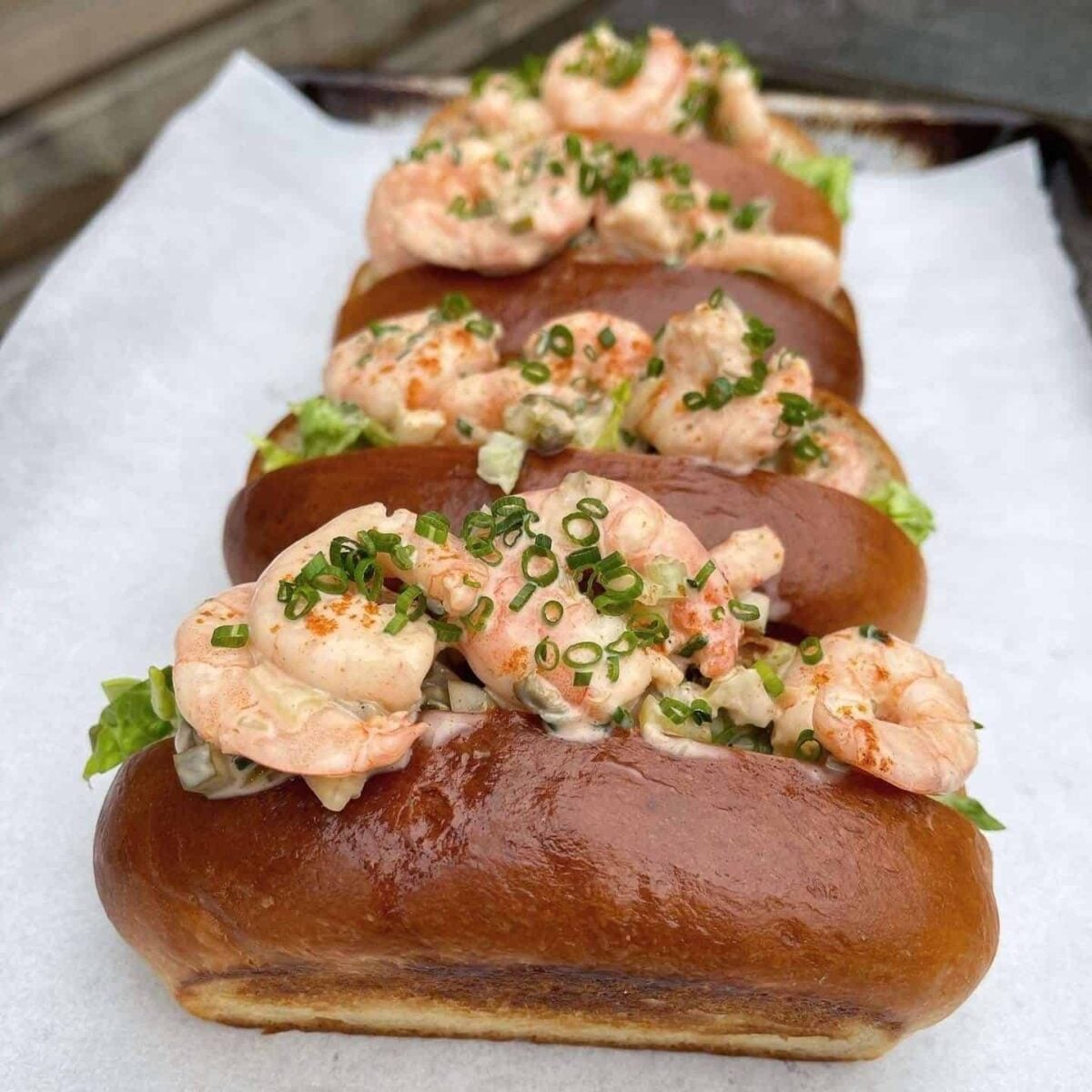 spicy prawn rolls with marie rose sauce