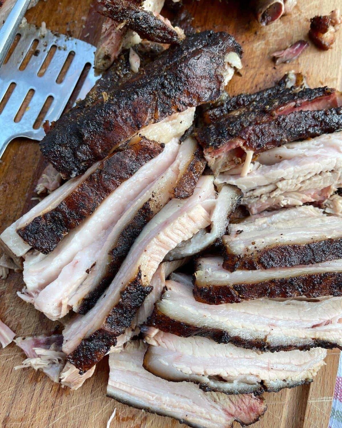 sliced smoked pork belly
