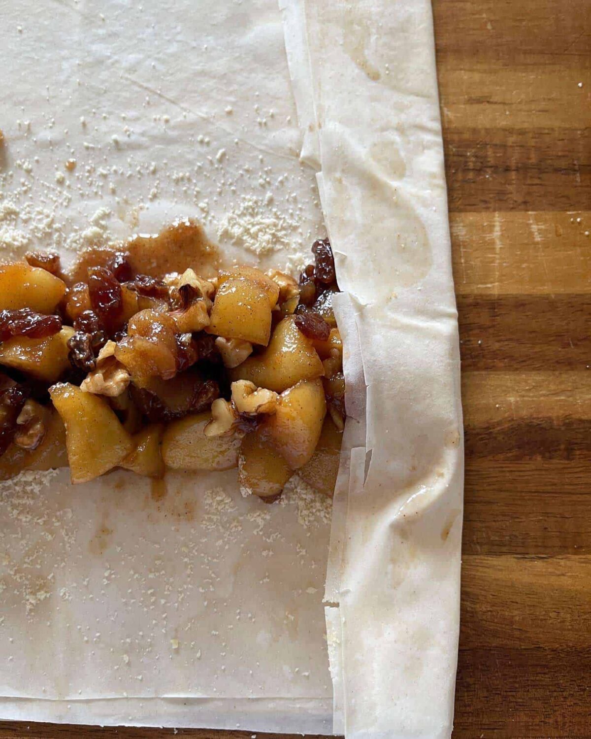 how to assemble homemade strudel
