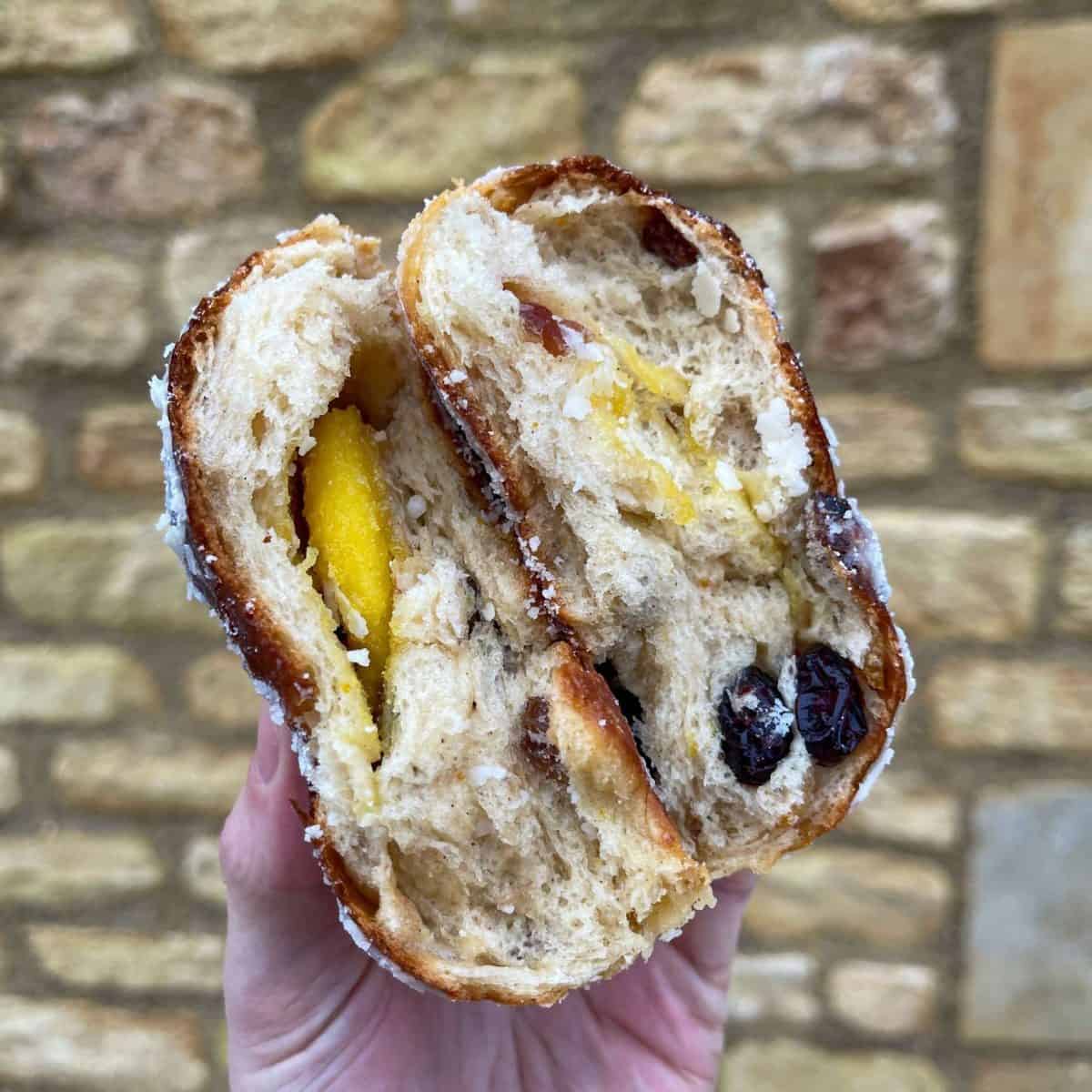 stollen buns