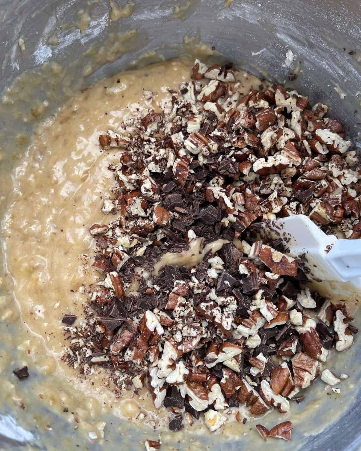 chocolate pecan banana muffins