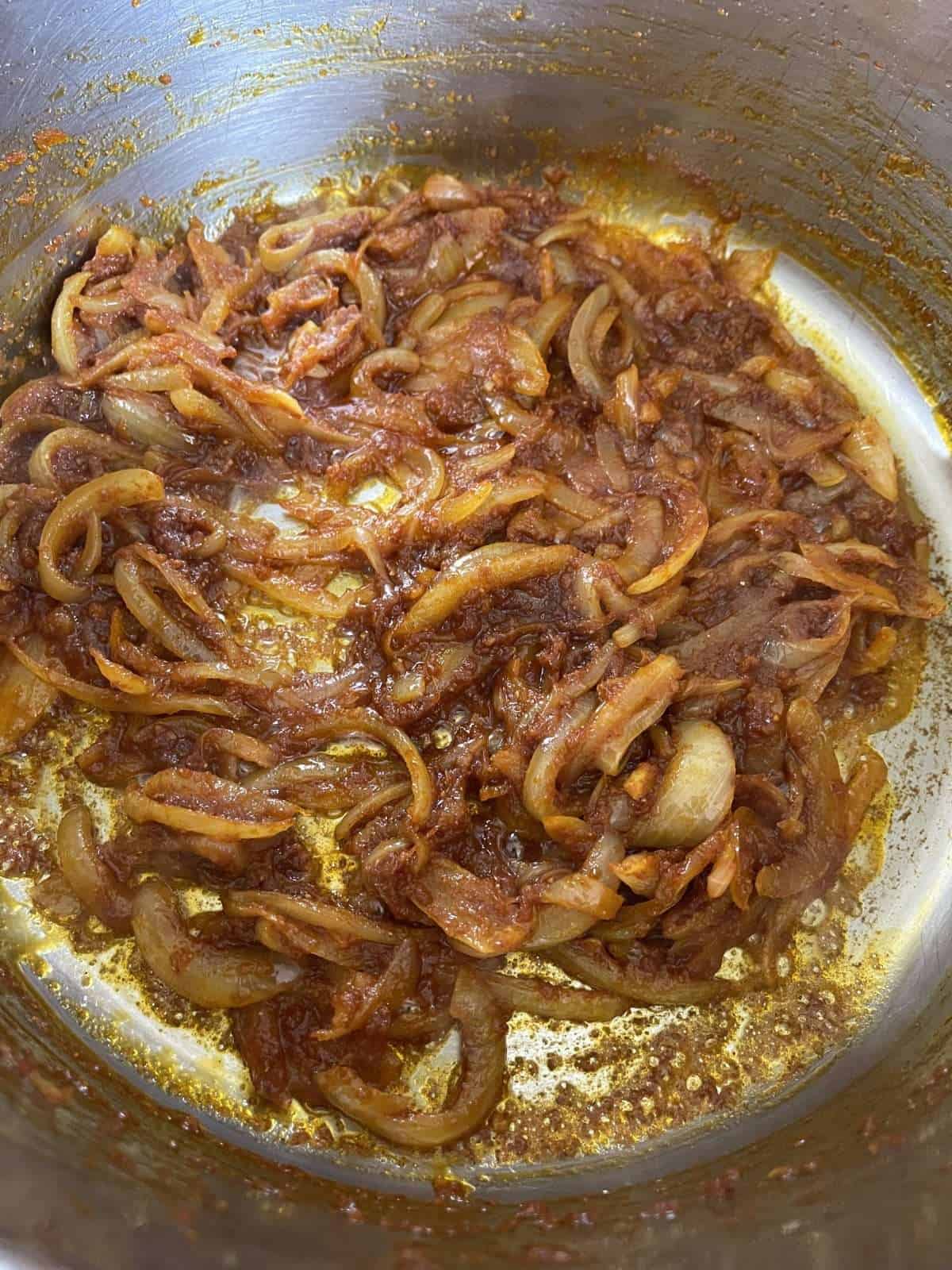 onions cooked with tikka paste
