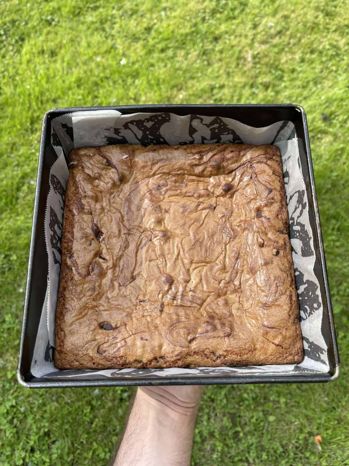 baked blondies in square tin