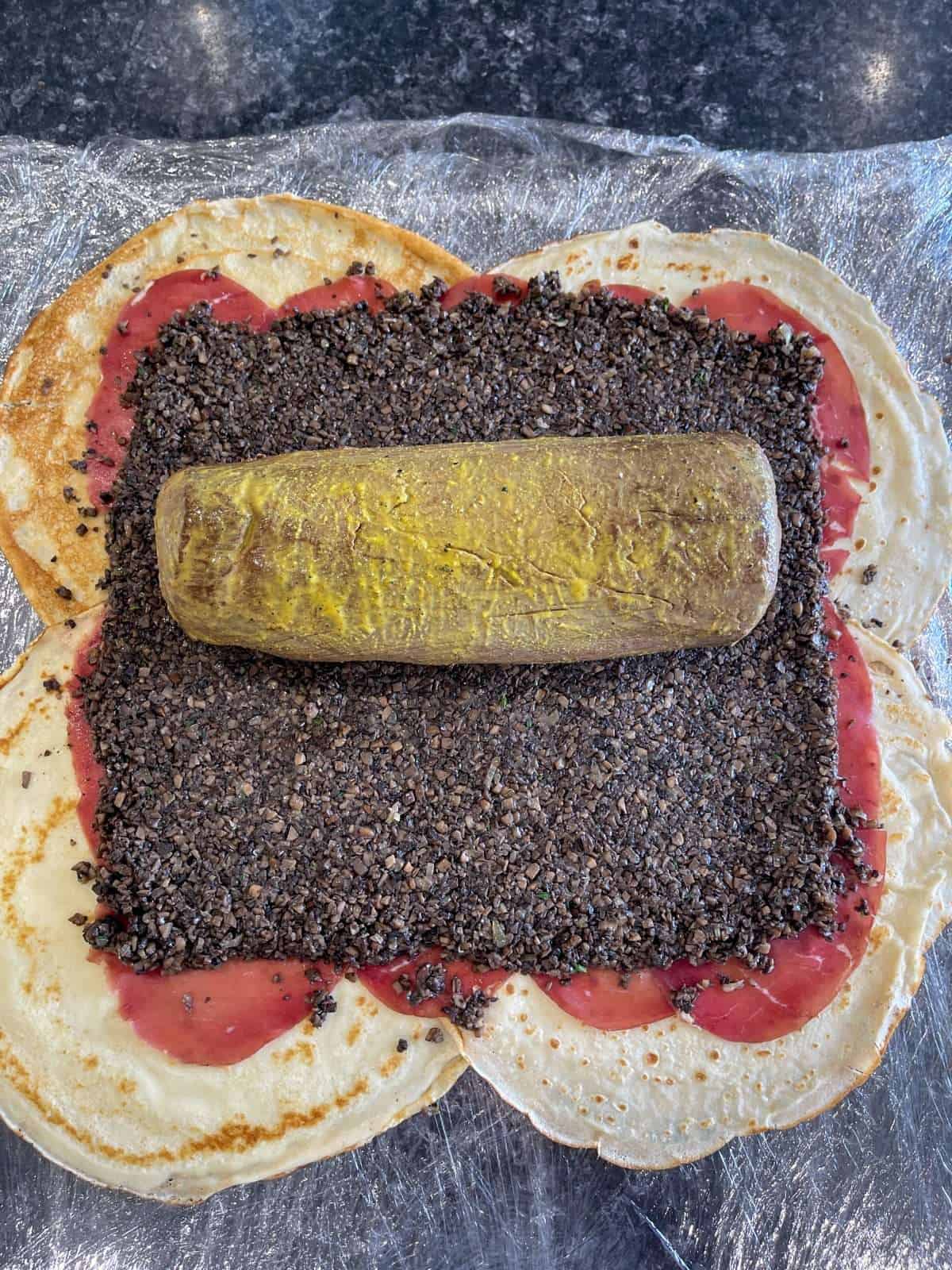 rolling fillet in duxelles