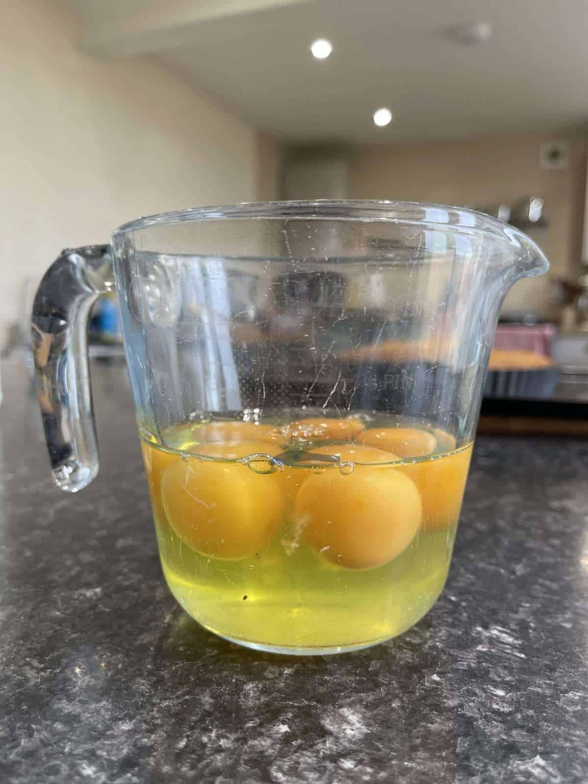 measuring eggs by volume