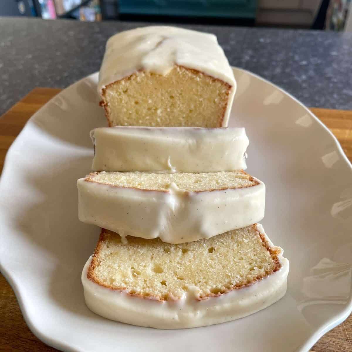 sour cream pound cake with vanilla icing