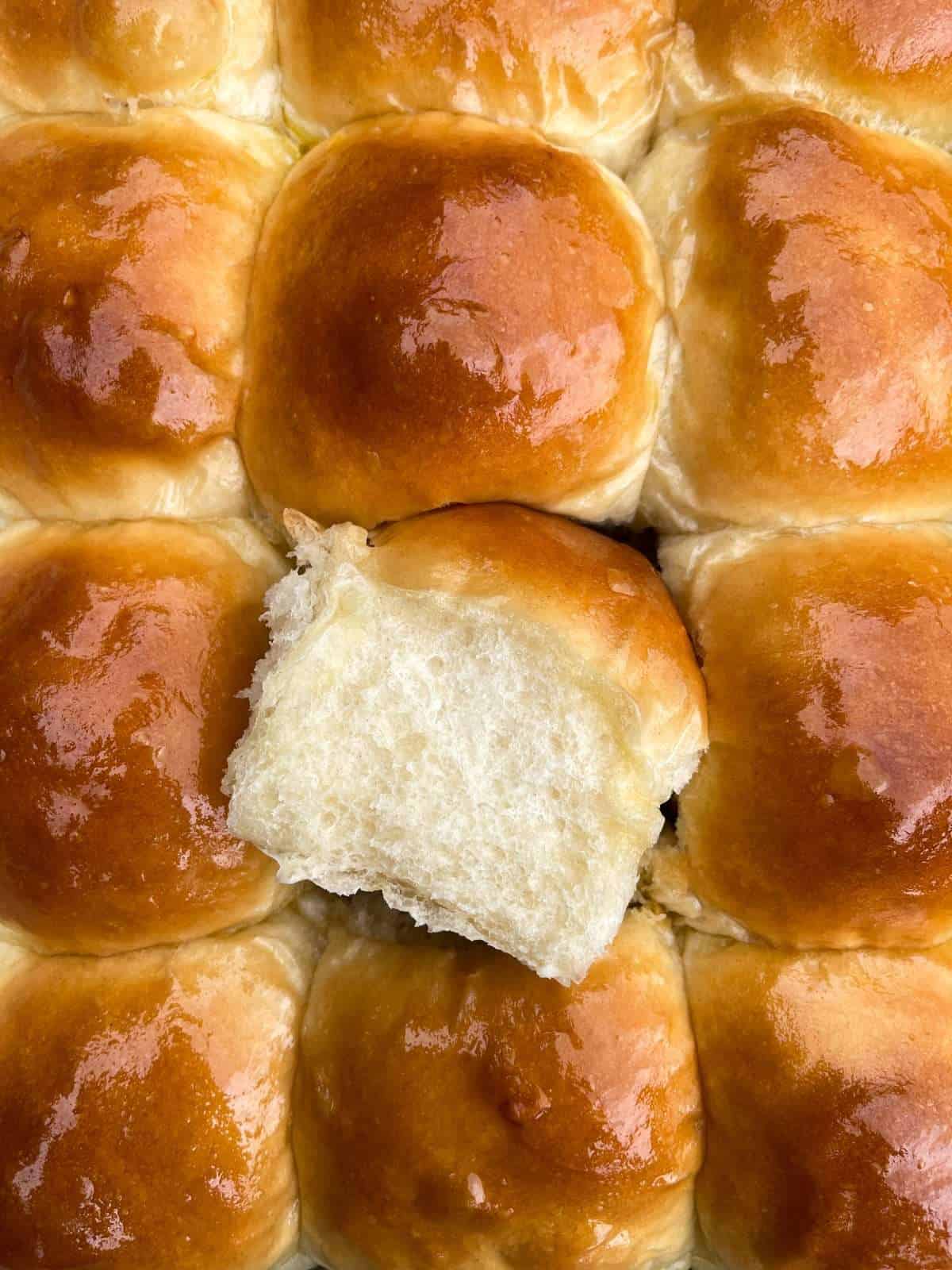 tangzhong dinner rolls close up