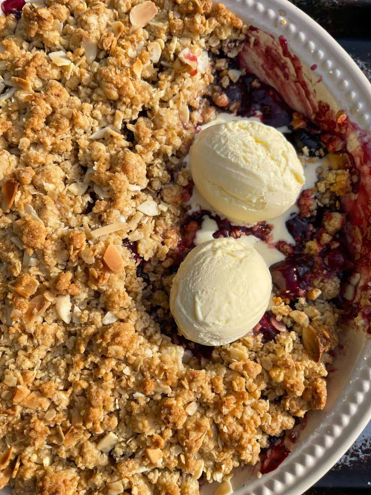 crumble & ice cream