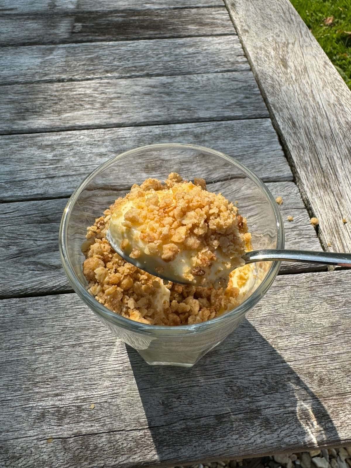 spoonful of posset & crumble