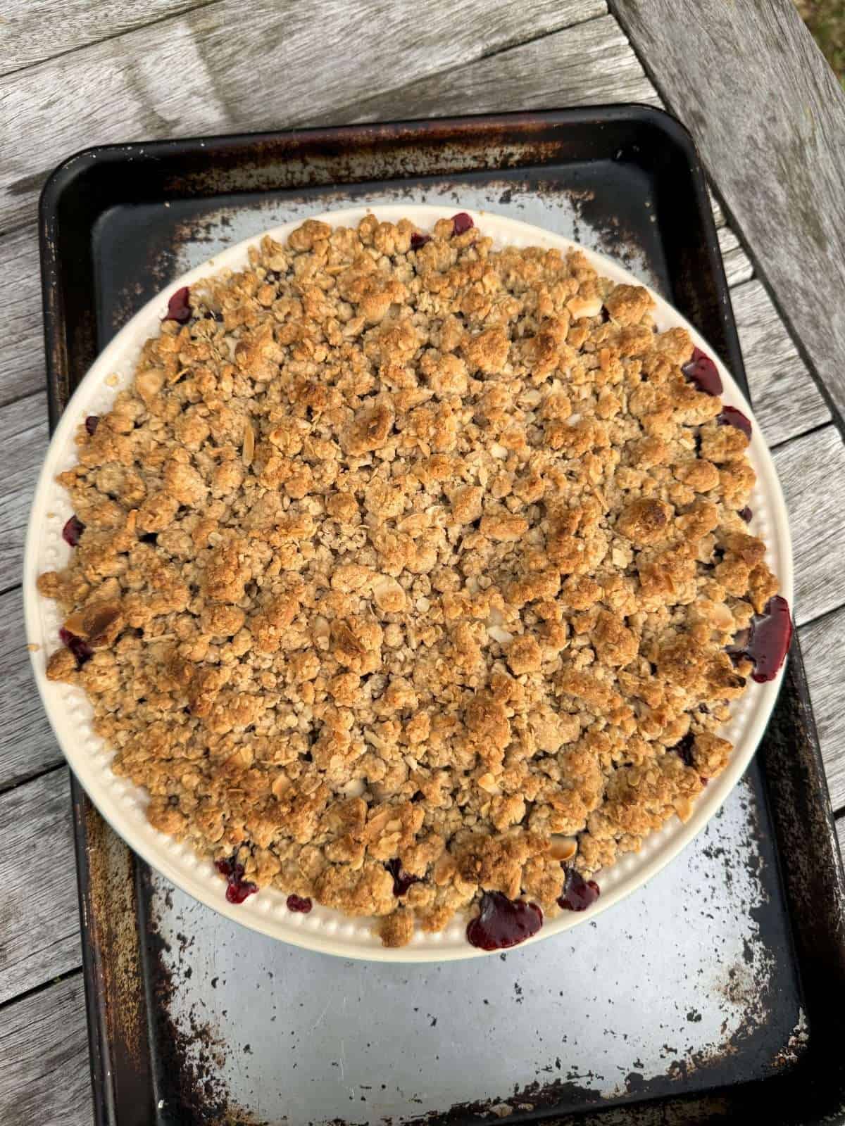 spiced almond crumble topping