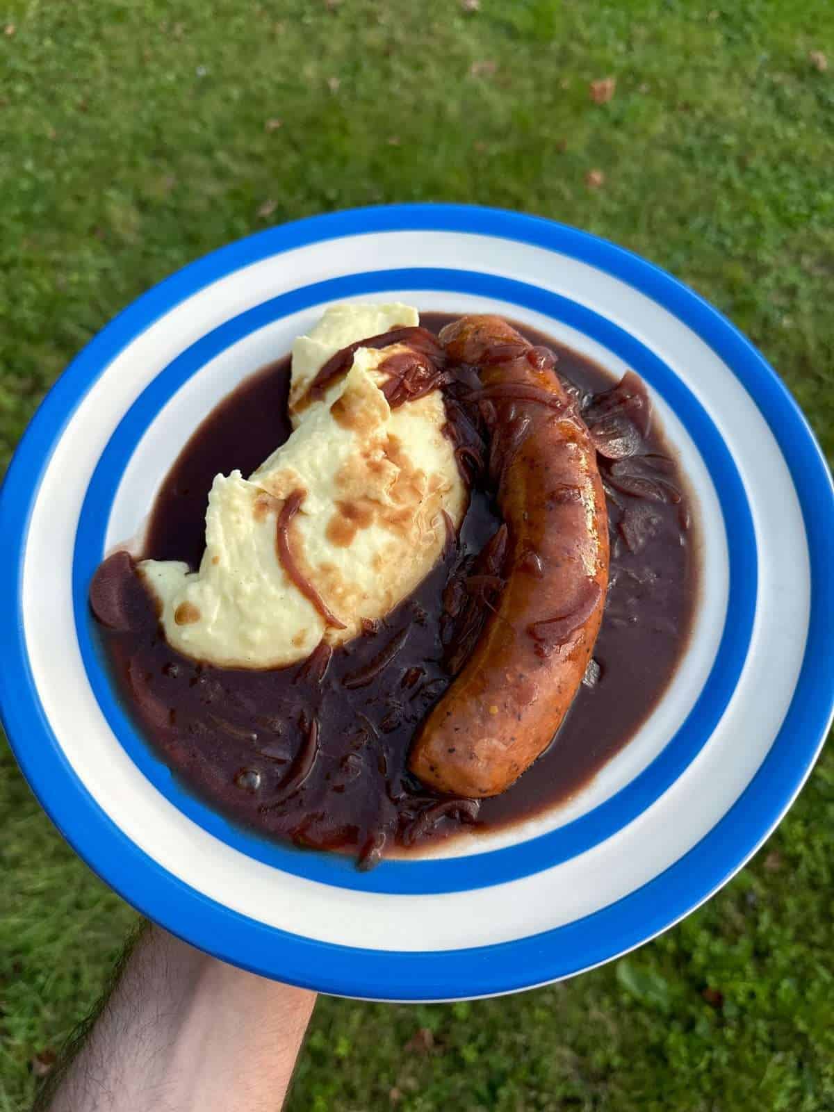 bbq bangers & mash with caramelised onion gravy