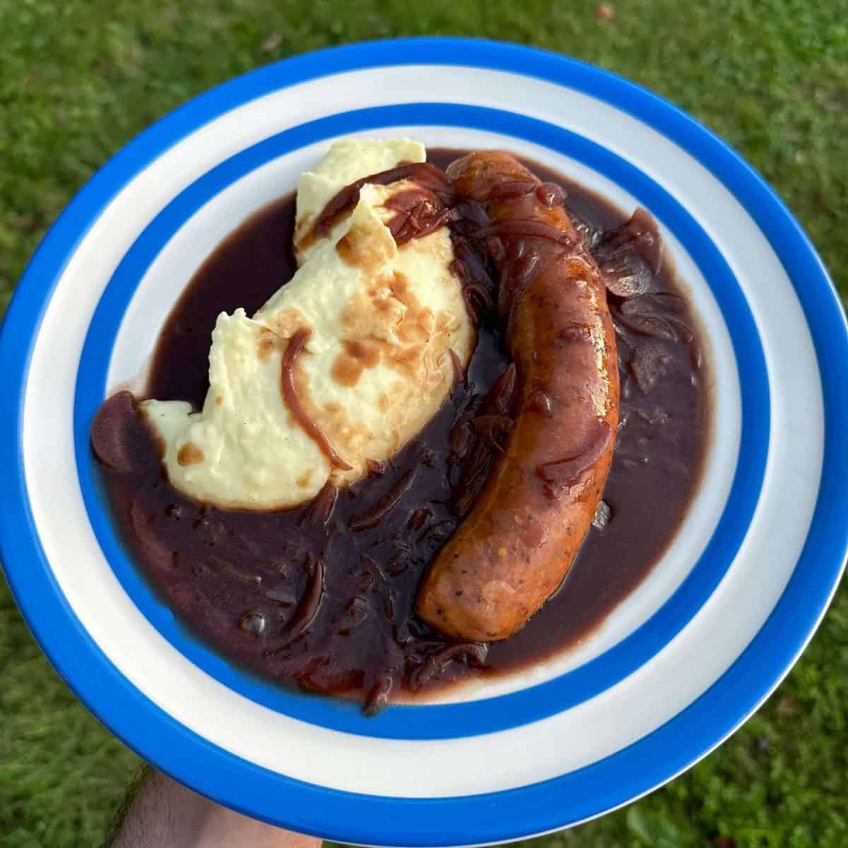 bbq bangers & mash with caramelised onion gravy