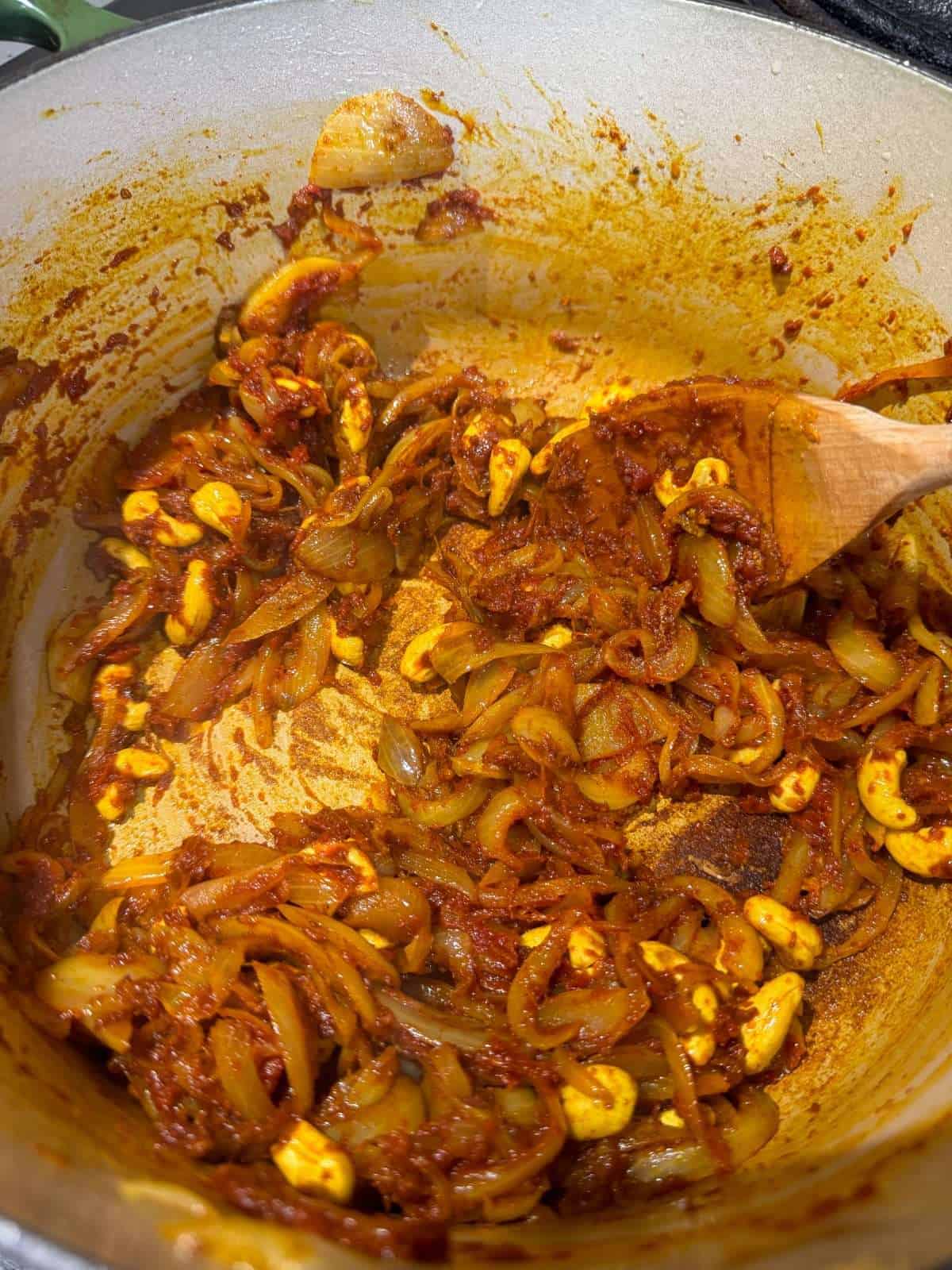 tomato cashew curry base