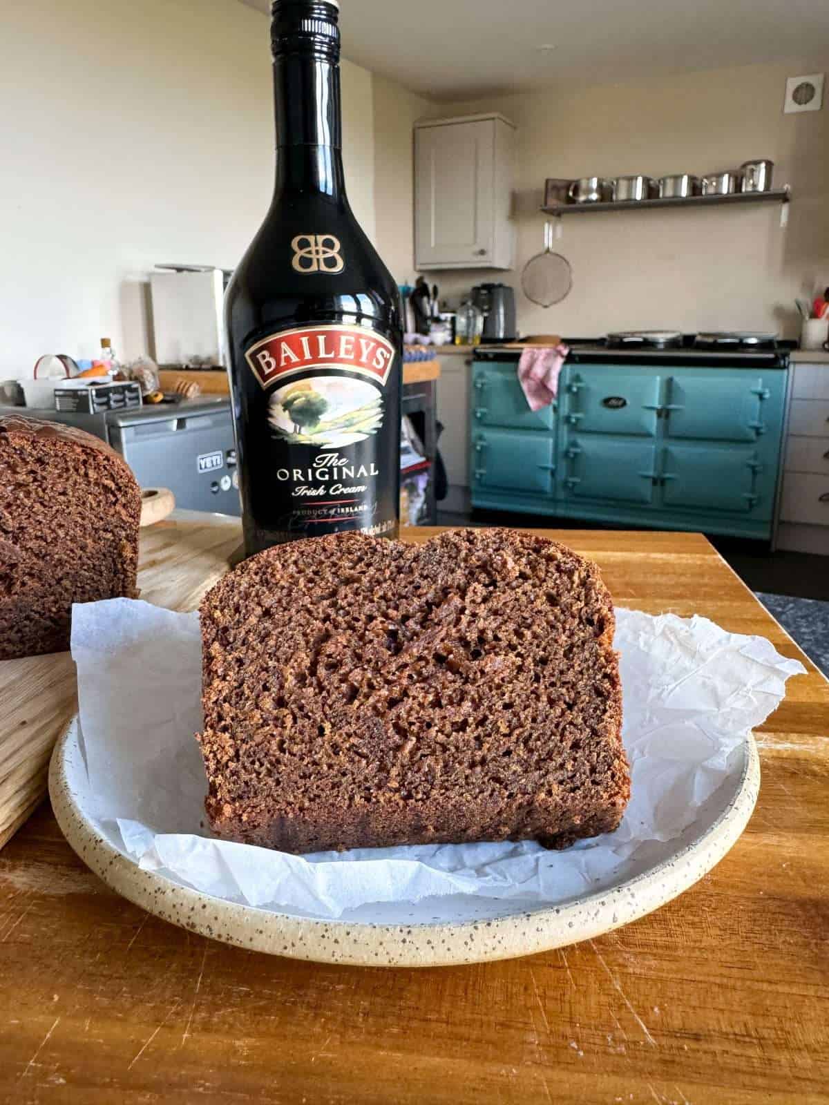 ginger loaf cake sliced