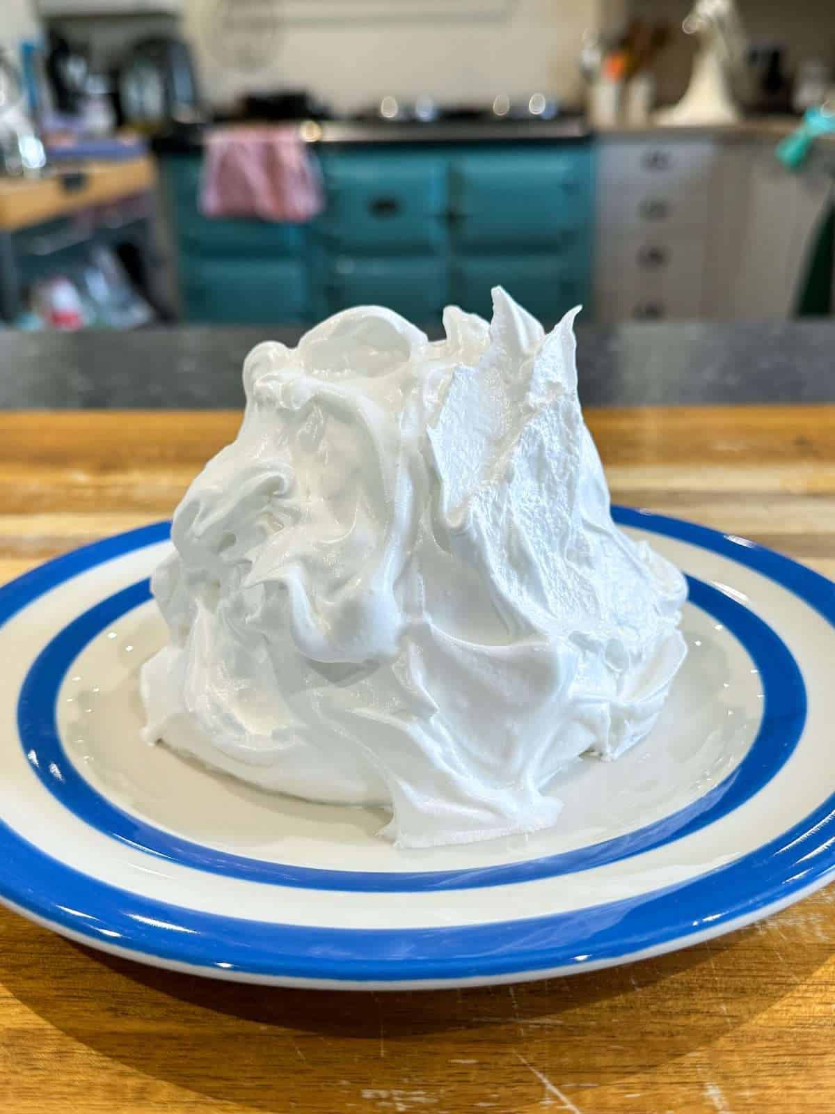 meringue coating for baked alaska