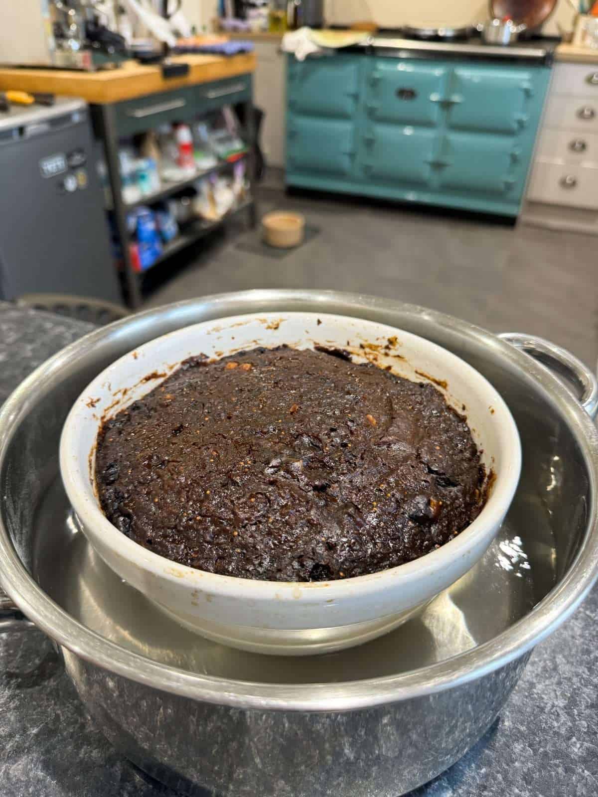 steaming pudding to reheat