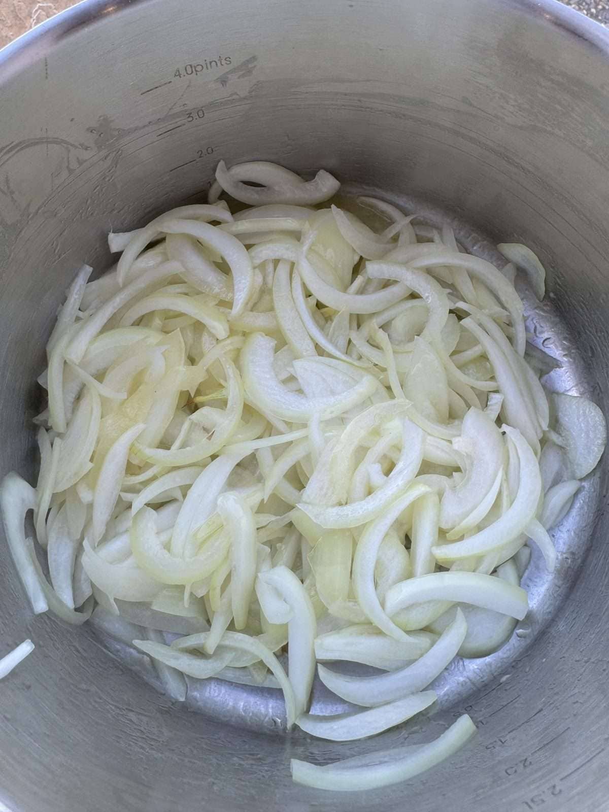 sliced onions for caramelising