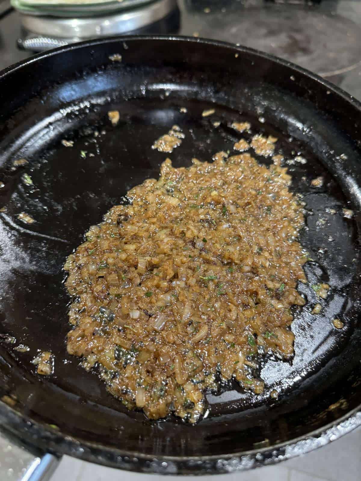 caramelised onions with thyme & sherry