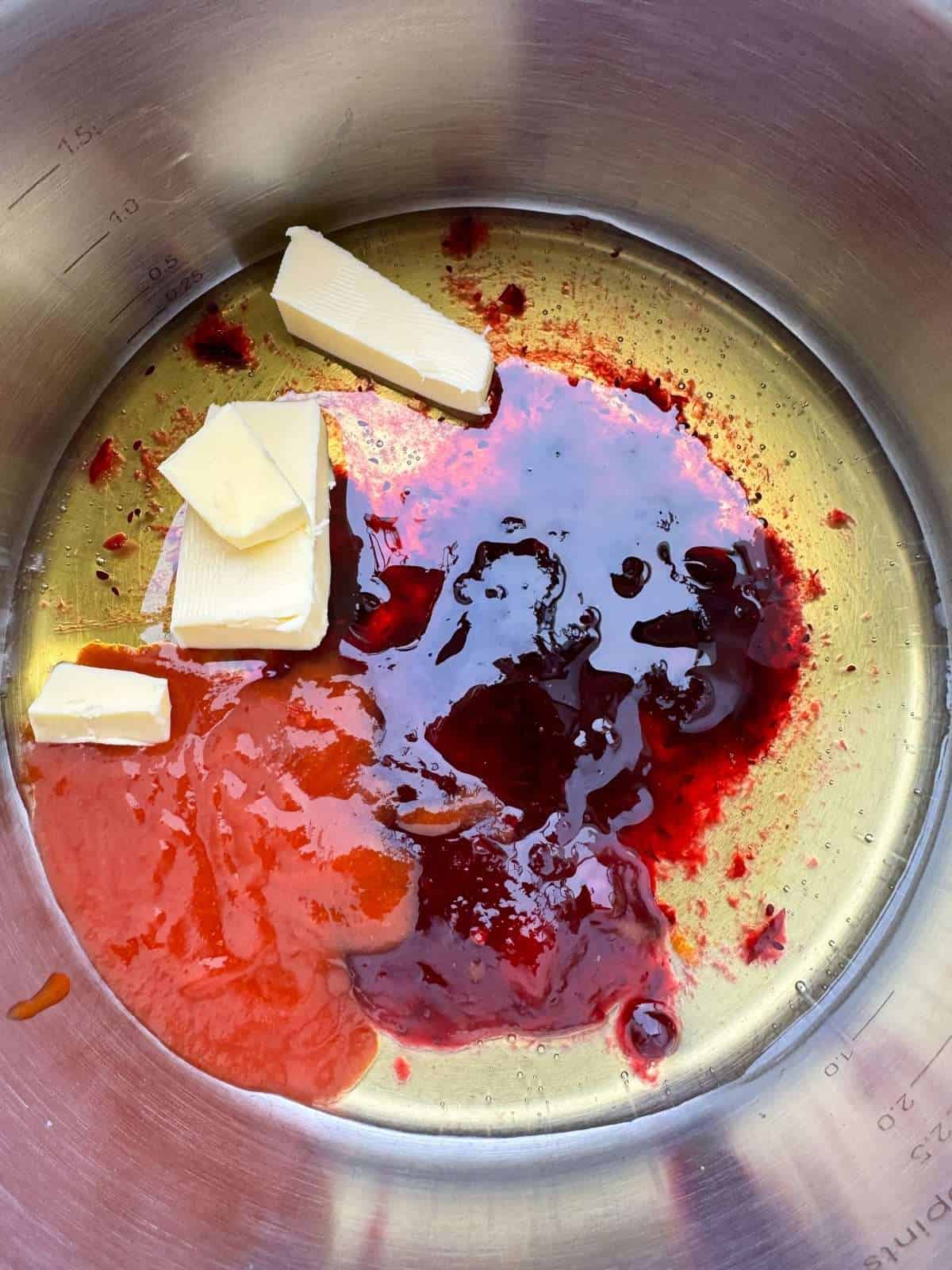cranberry glaze in a pan