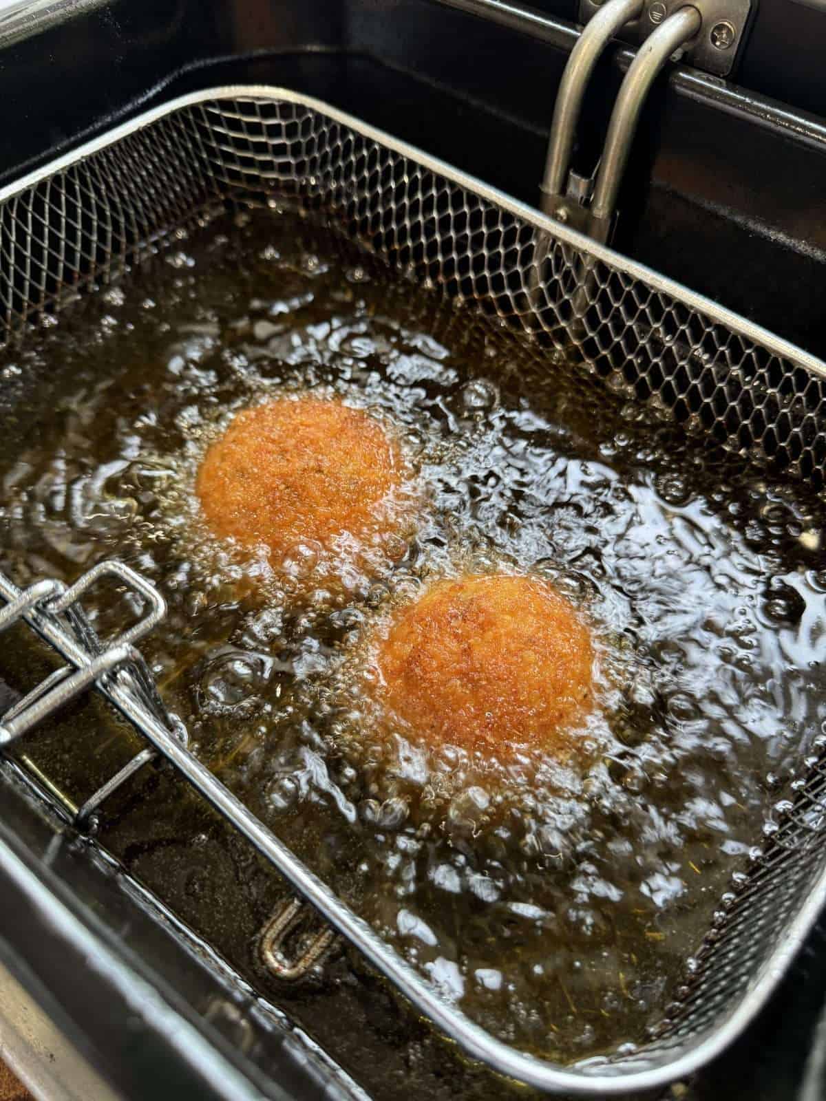 frying scotch eggs