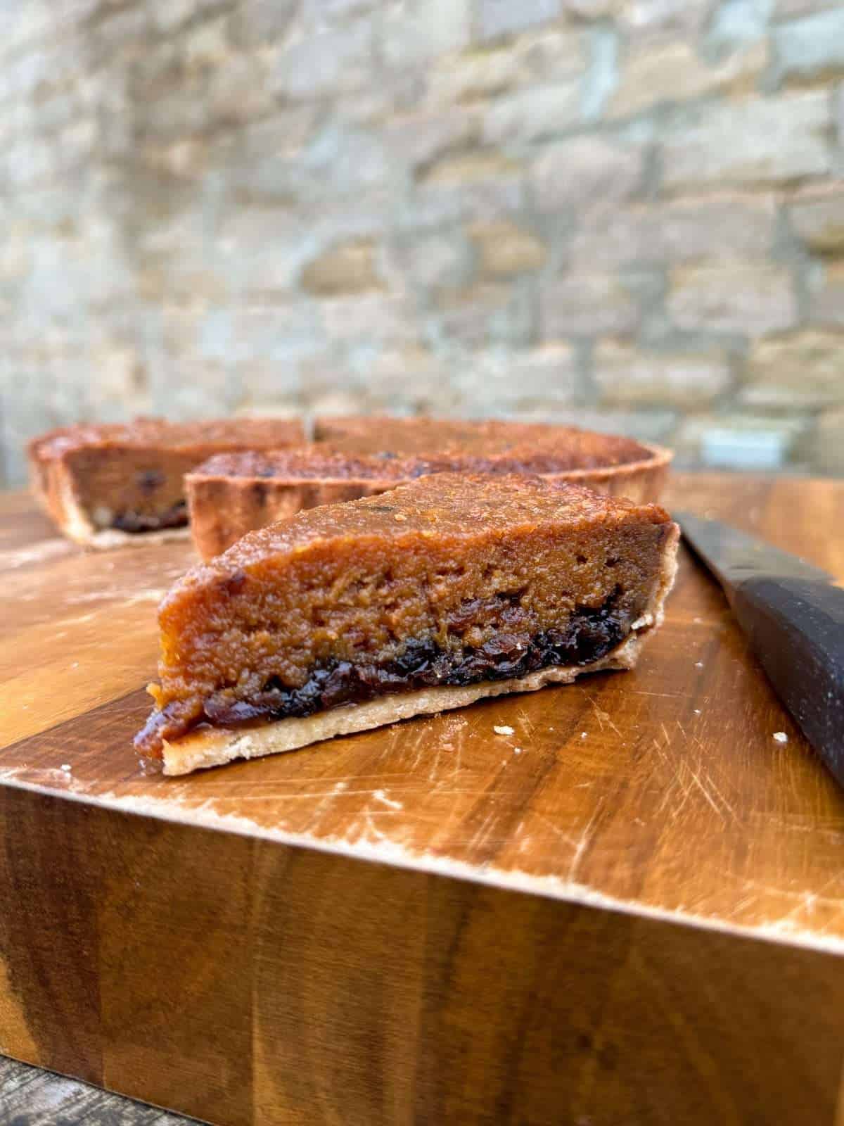 slice of mince pie tart