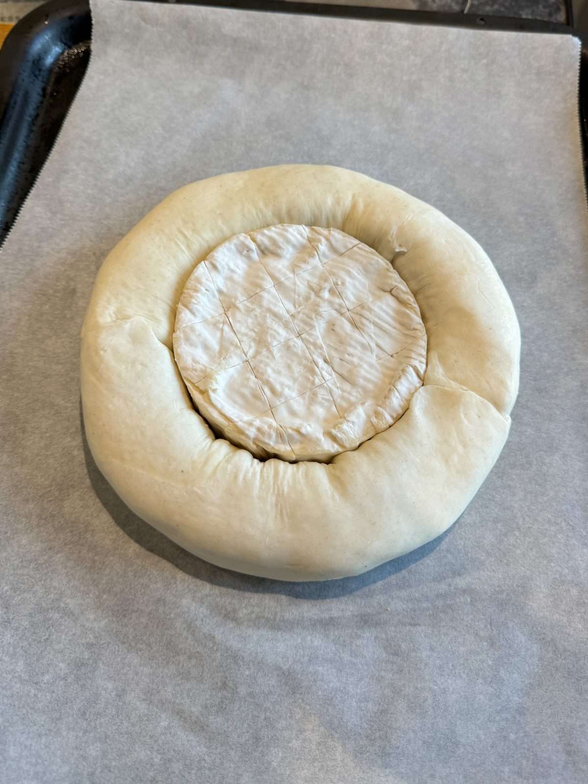 shaping wreath with camembert cheese