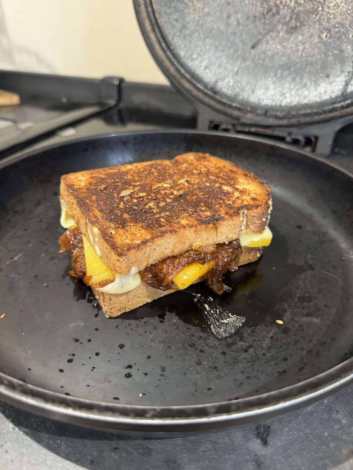 fried cheese toastie