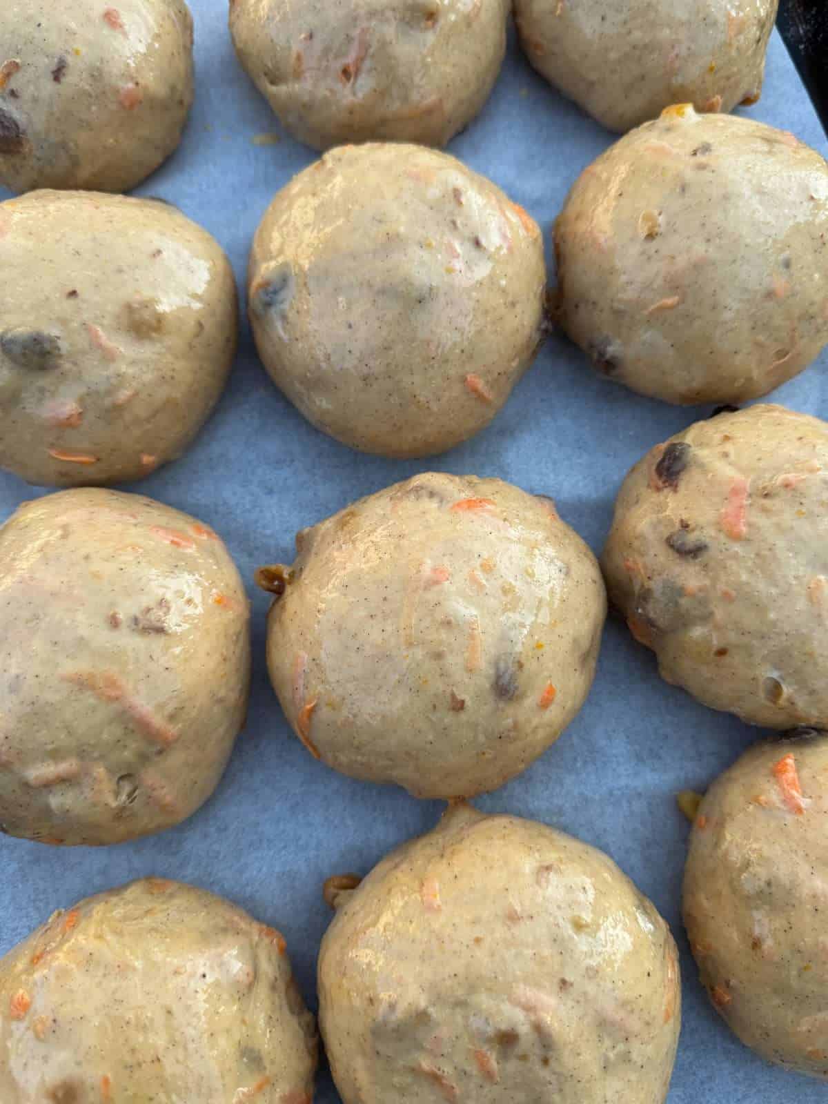 egg washed buns