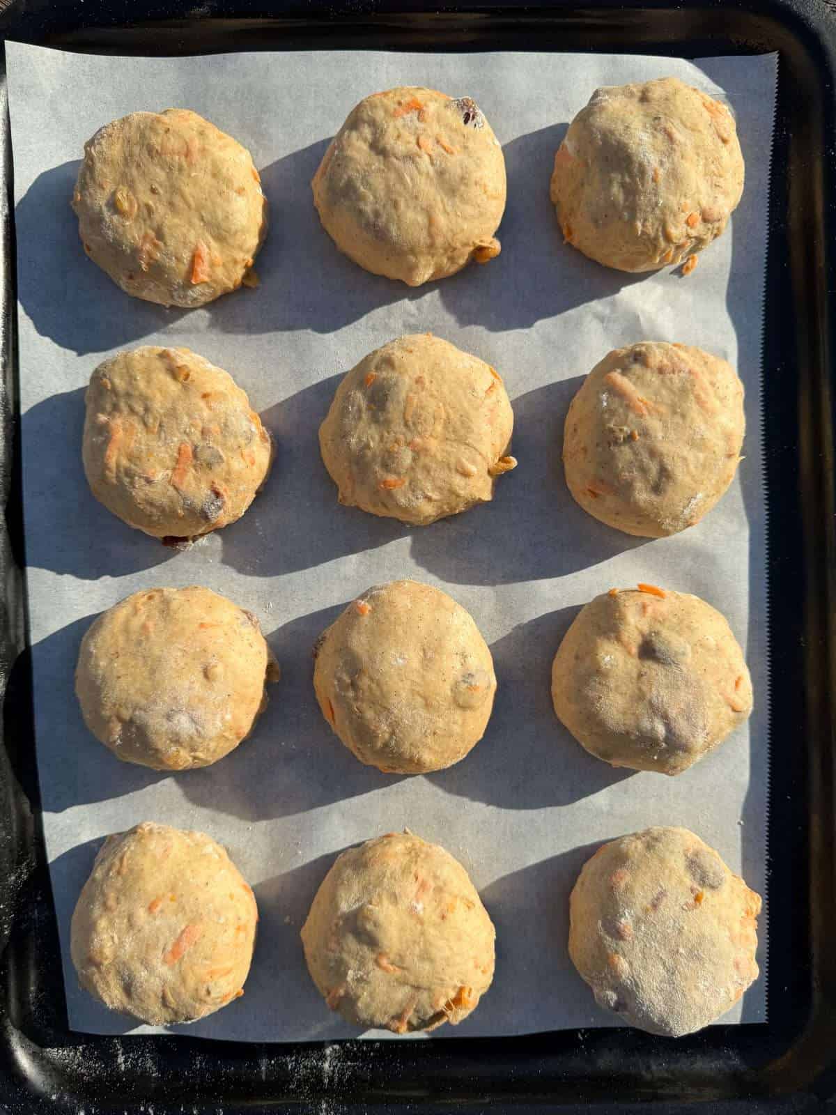 shaped hot cross buns