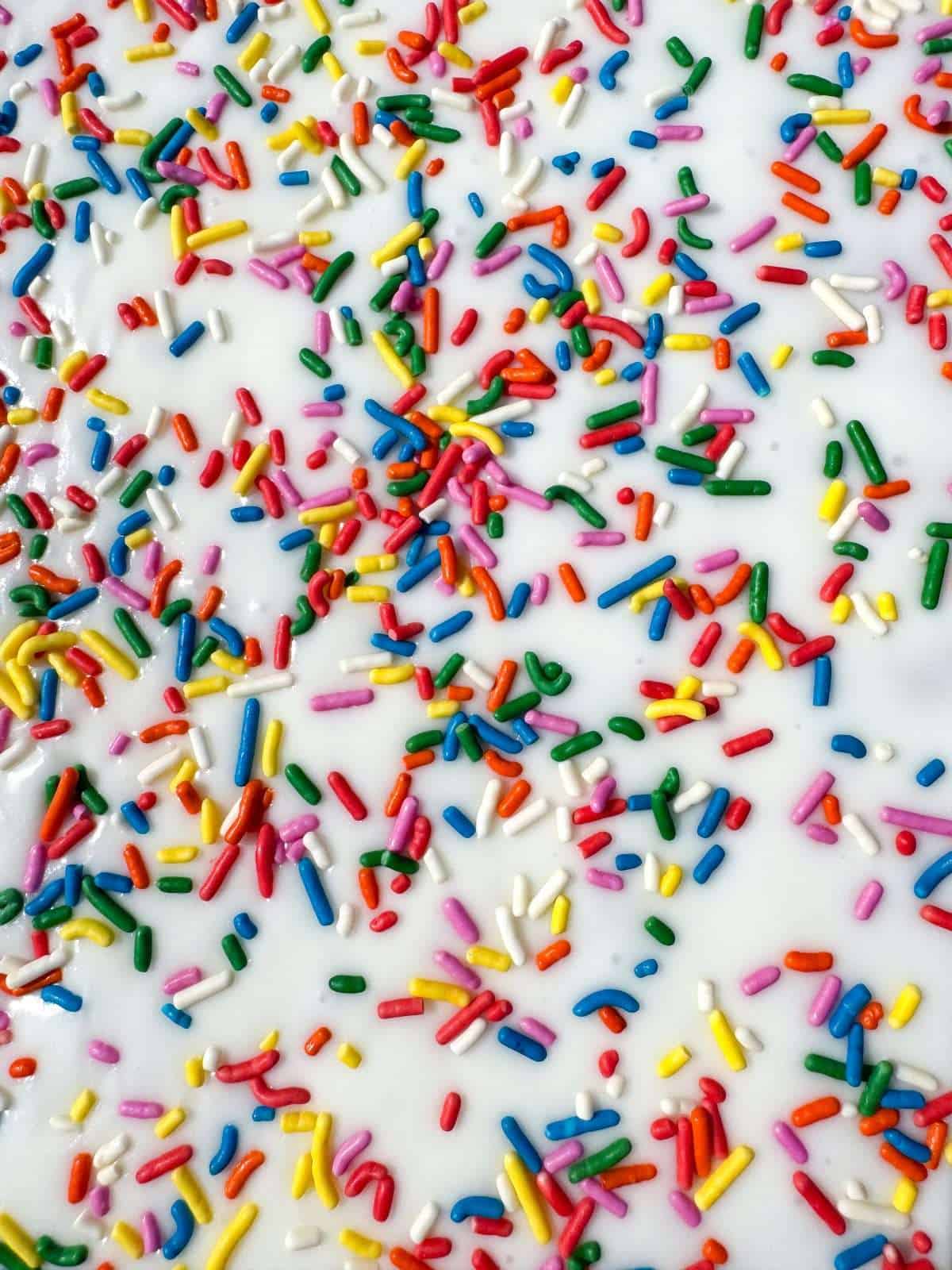 rainbow sprinkle icing