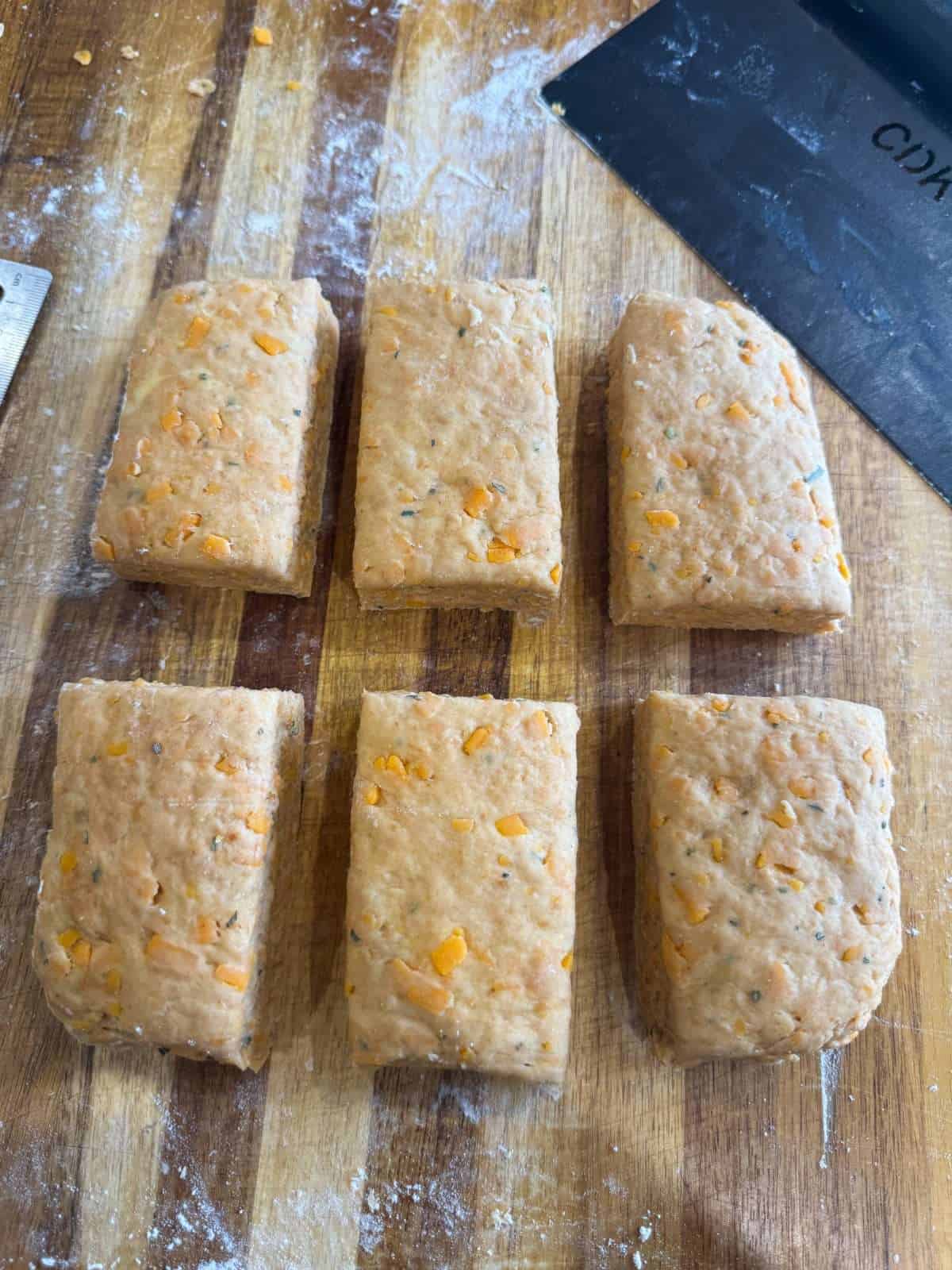 divide scone dough