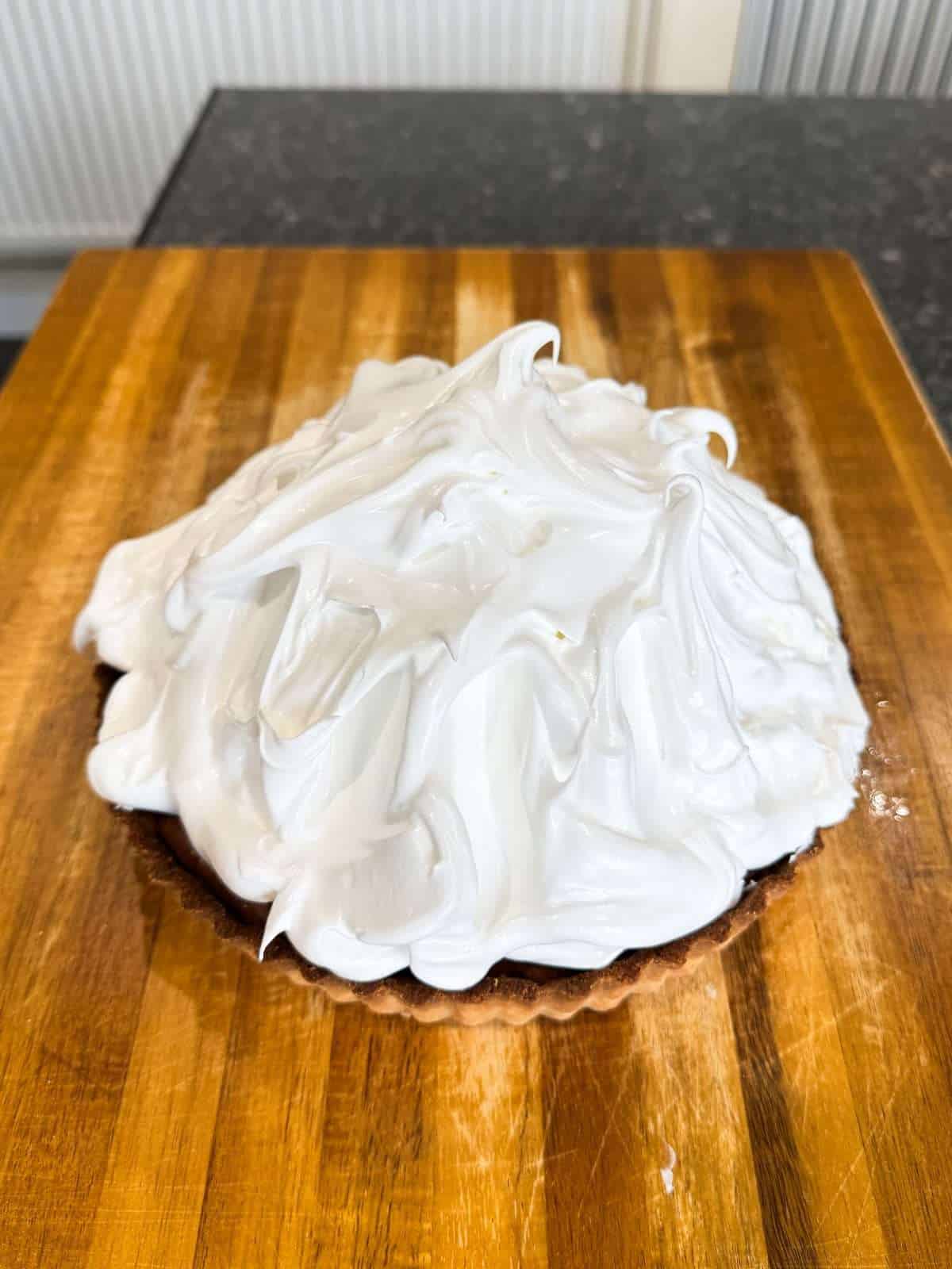 Italian meringue tart topping