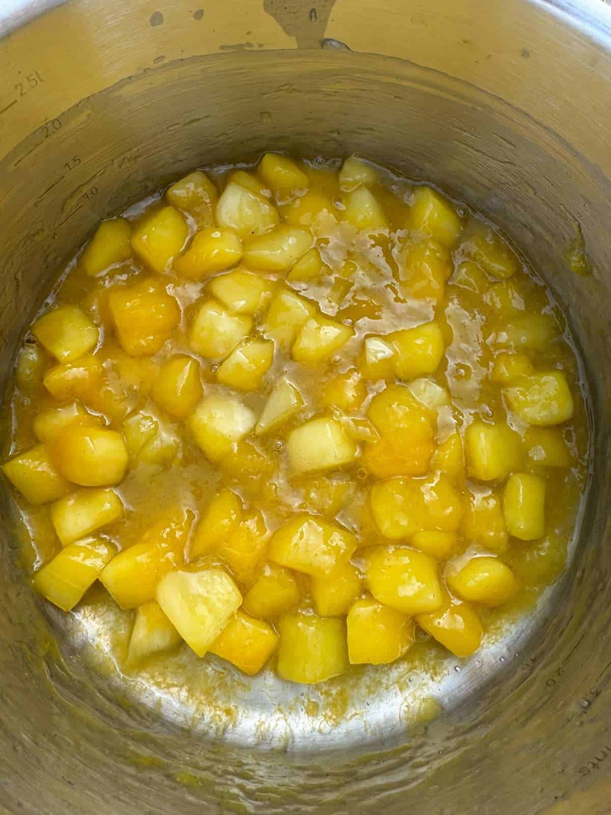 mango vanilla compote