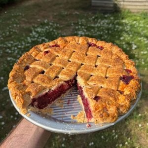 classic cherry pie