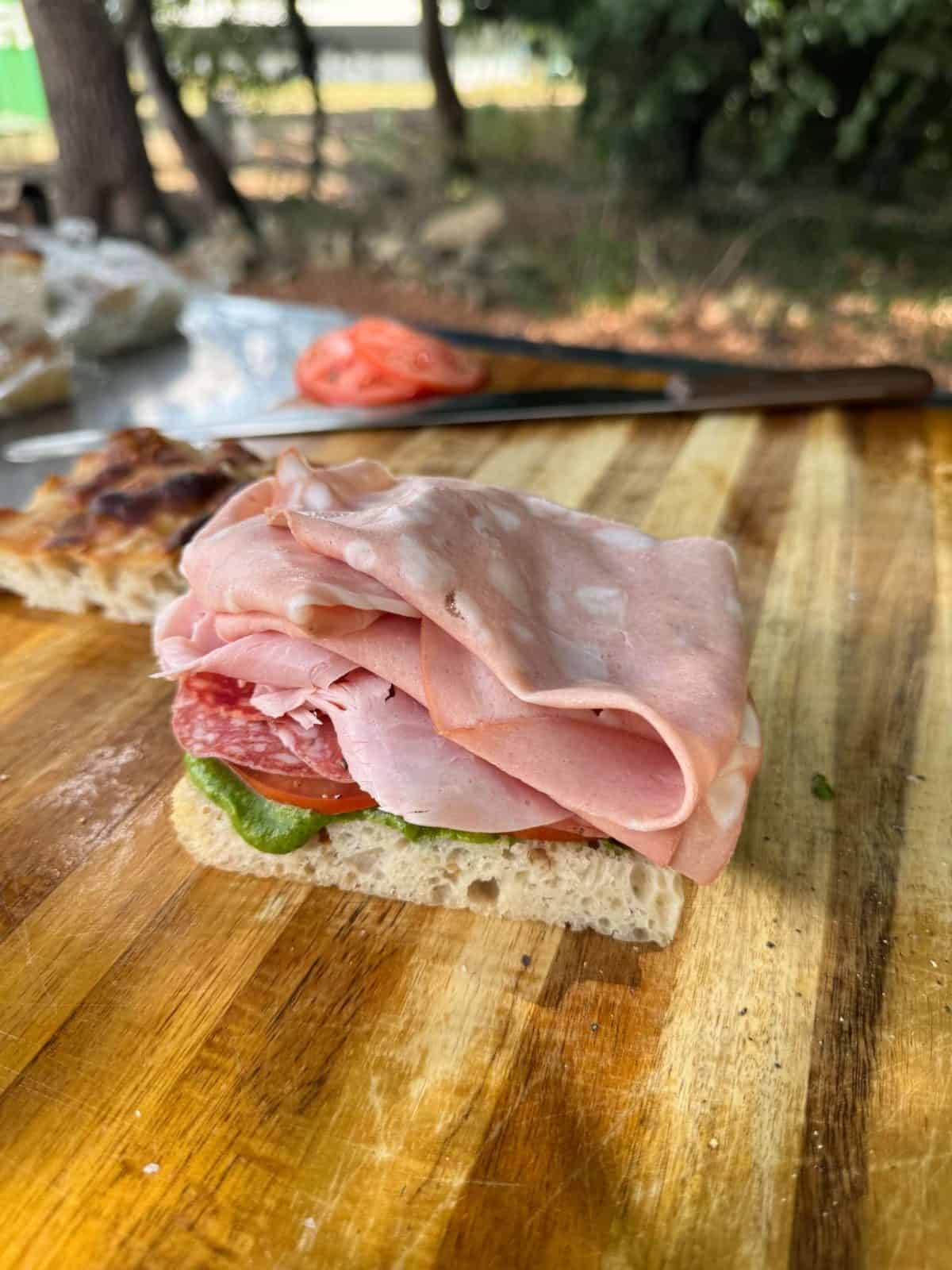 sliced meats in sandwich