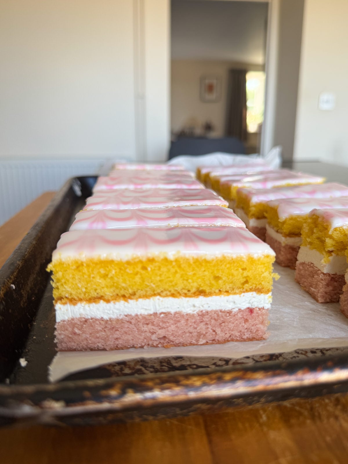 angel cake layer traybake