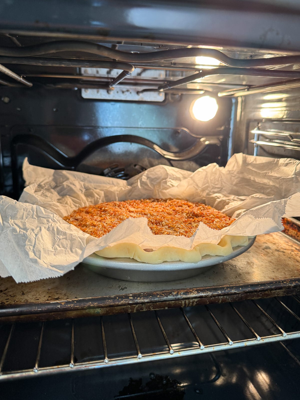 blind baking with rice