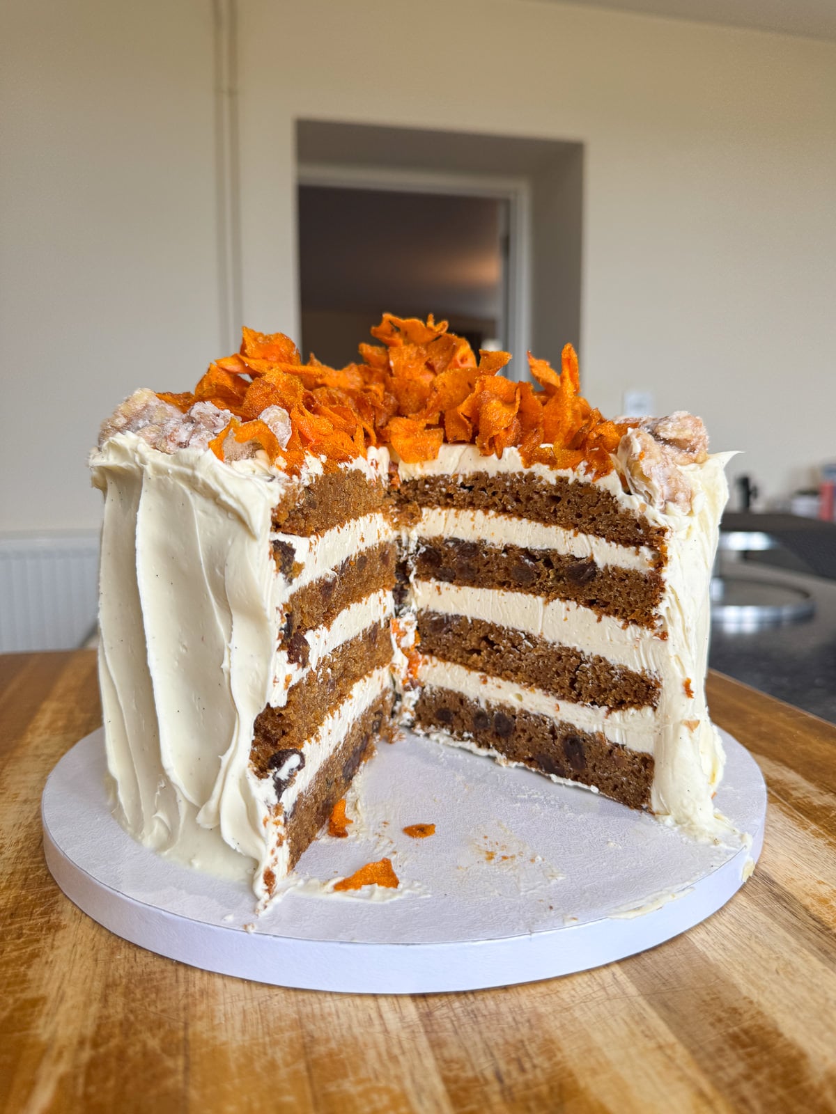 carrot cake layers sponge frosting
