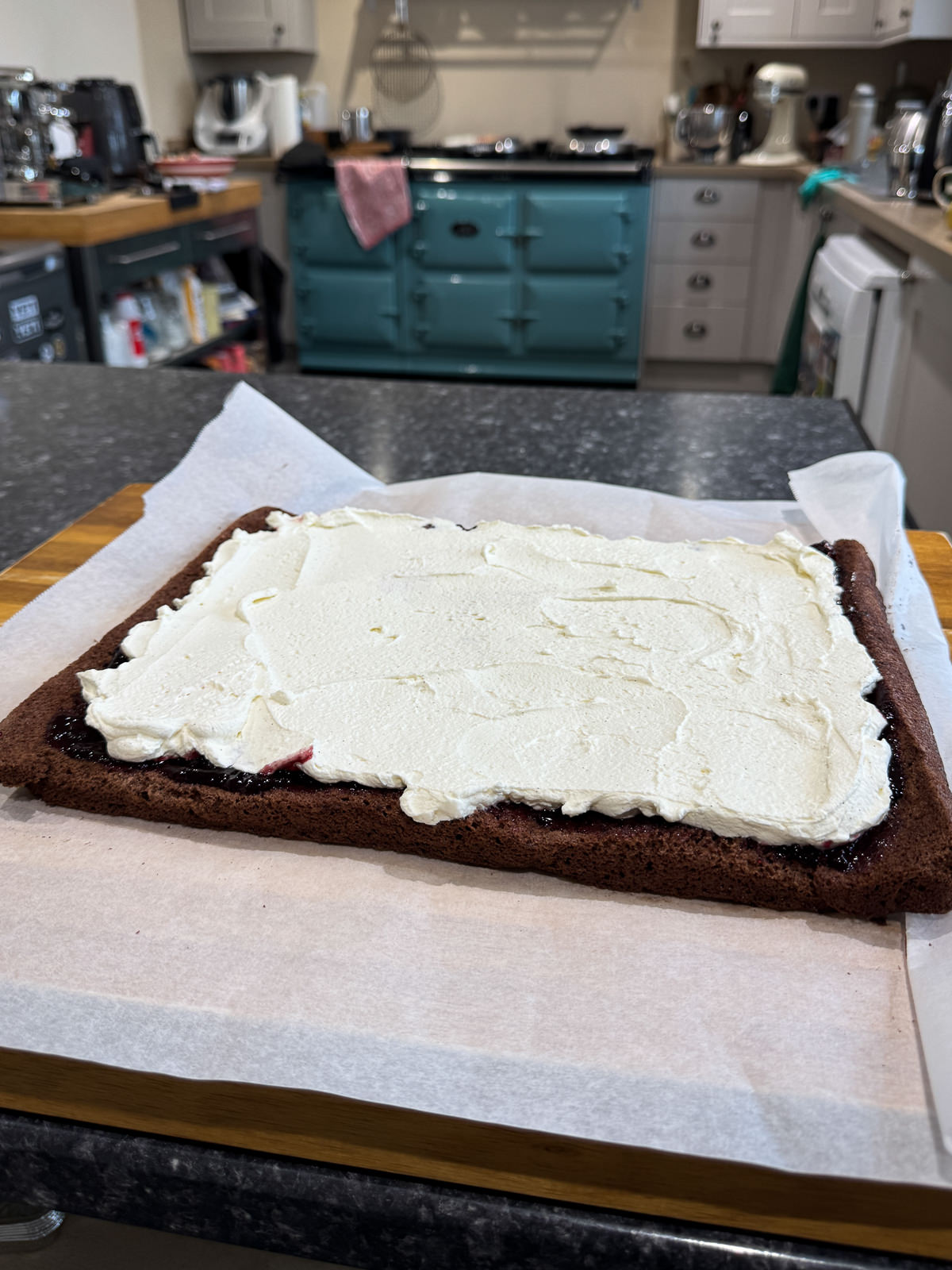 layer of whipped cream & jam