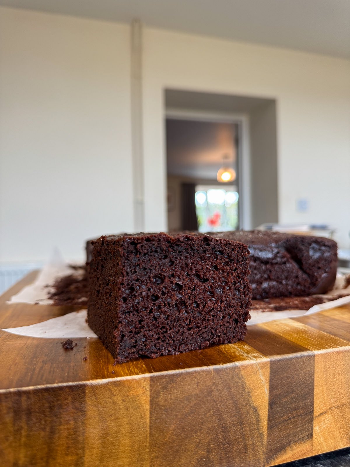 sour cream chocolate traybake