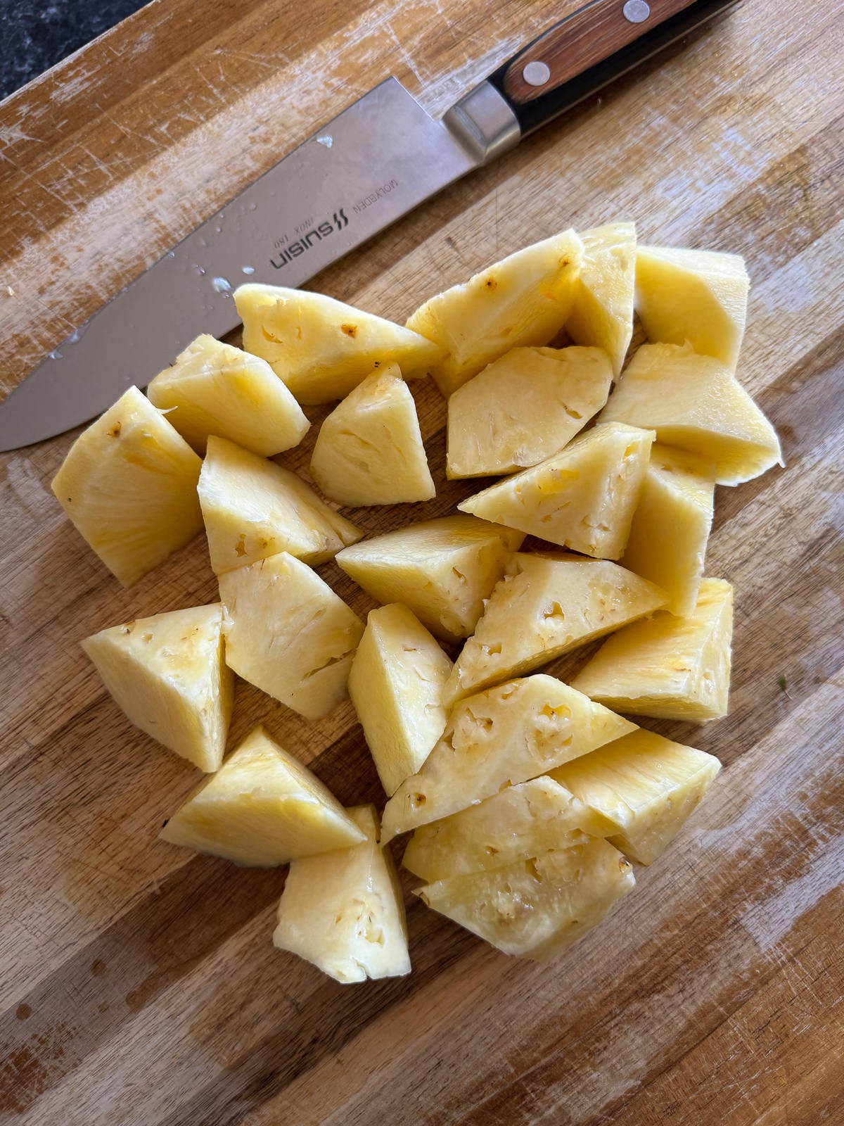 chopped pineapple chunks size for salad