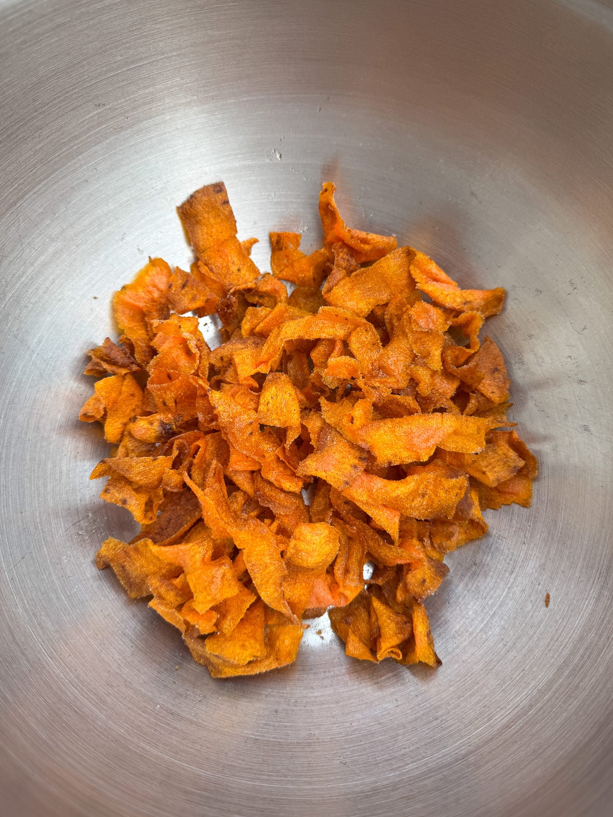 cinnamon sugar carrot crisps