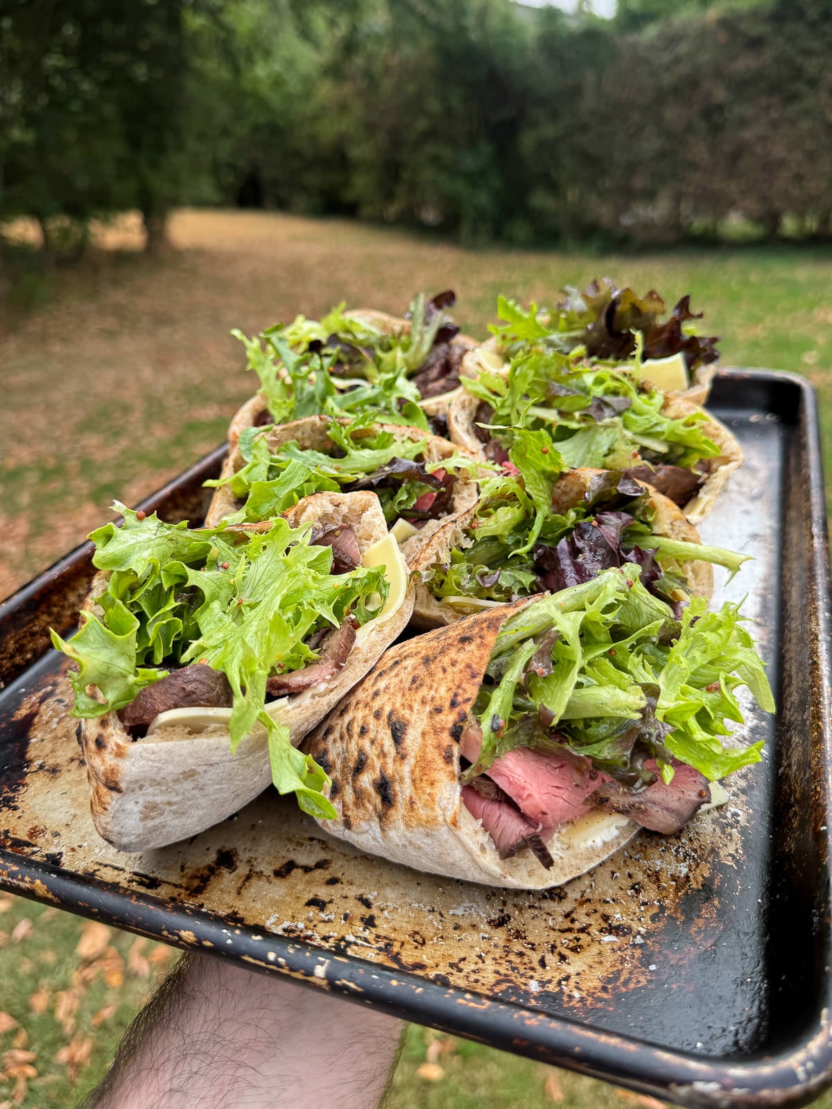 cold roast beef pittas
