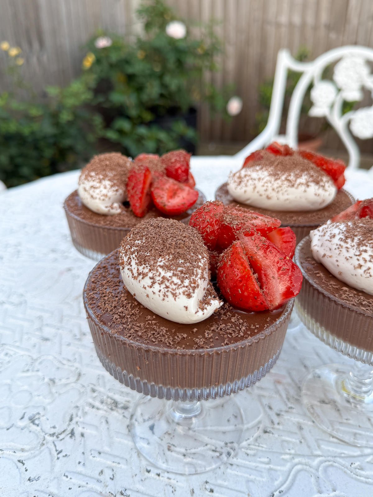 chocolate mousse in glass