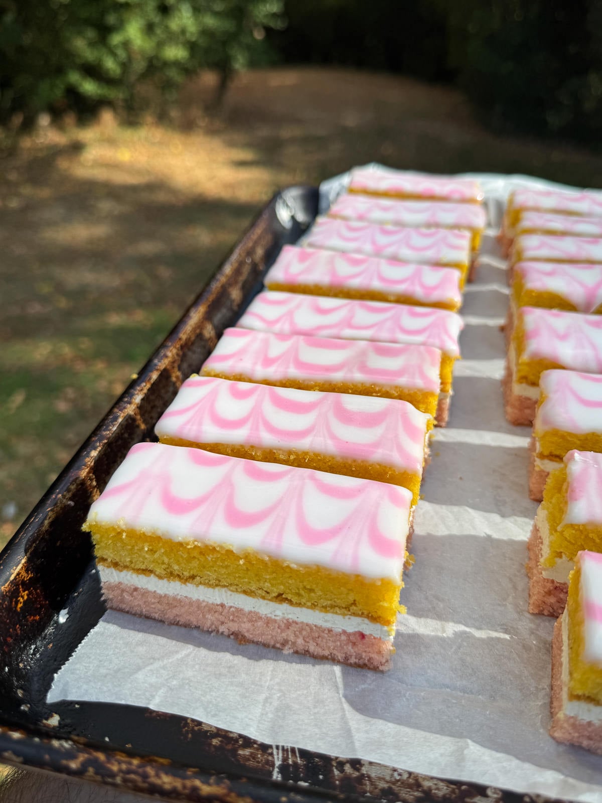 feathered icing