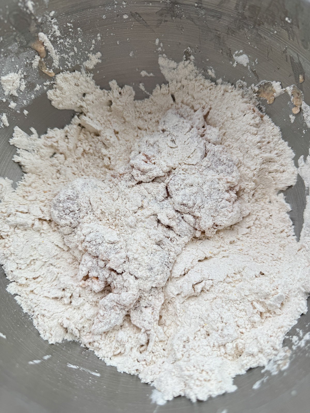 flour dredge for fried chicken with cornflour