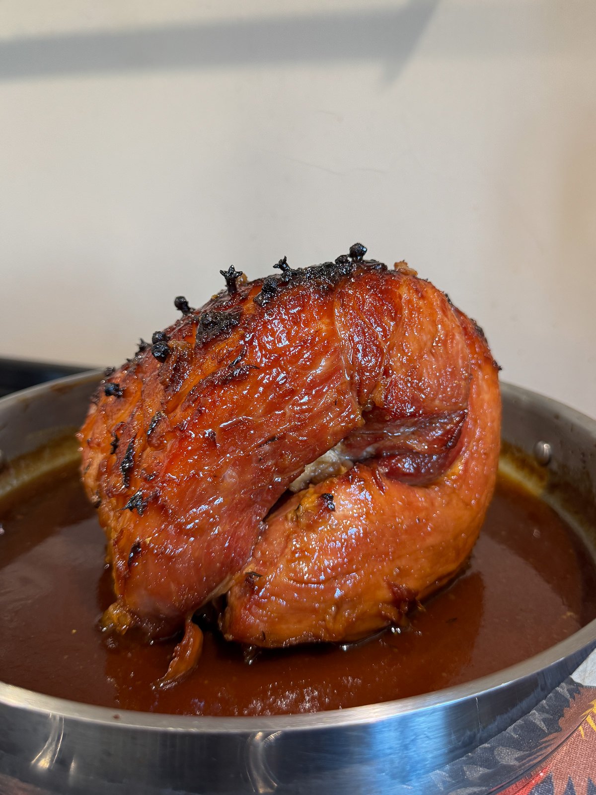 baked ham glazed with toffee
