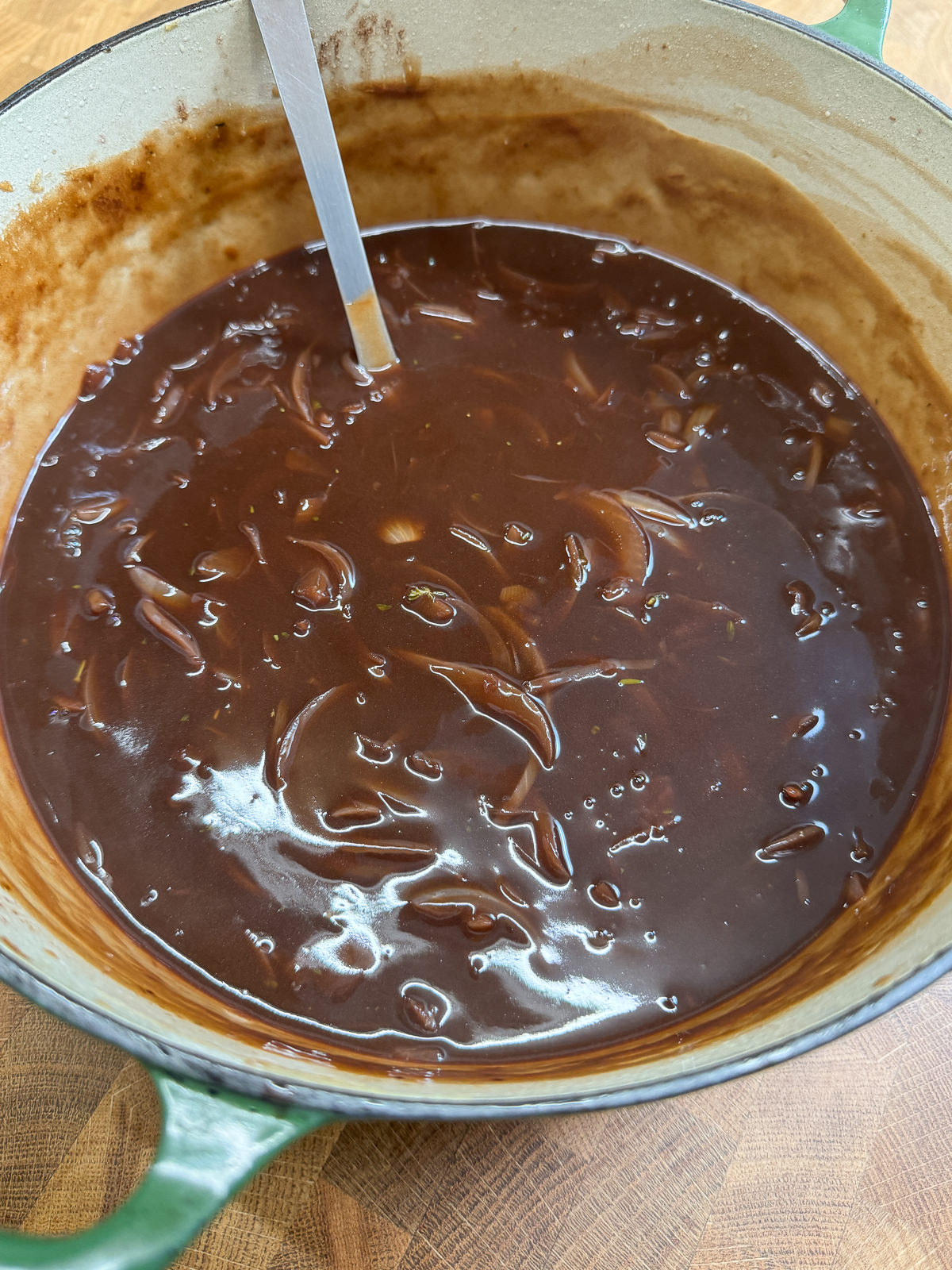 homemade caramelised onion gravy