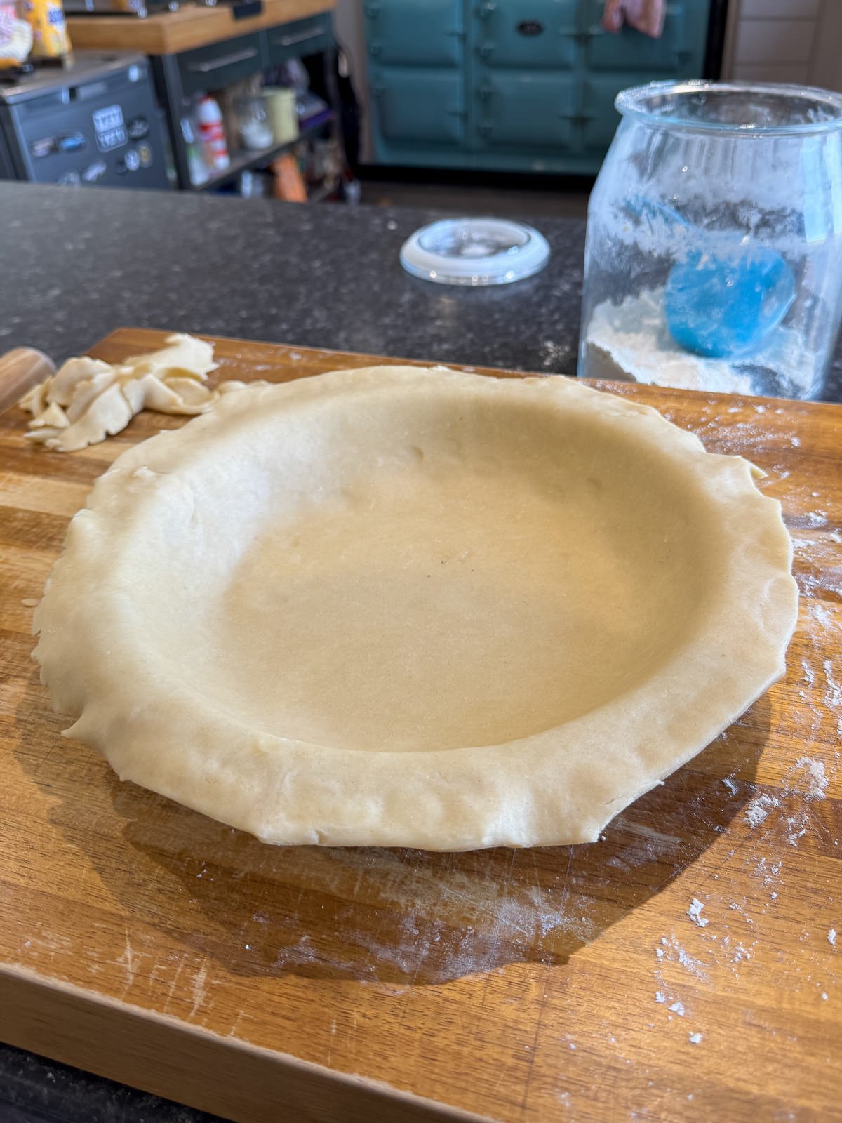 lined pie dish
